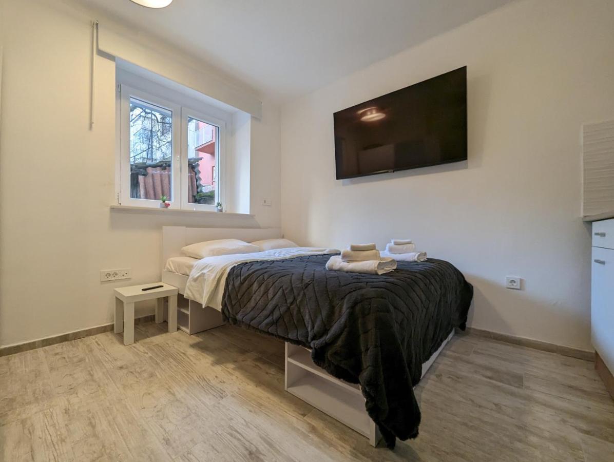 Apartment Quiet Off Marticeva